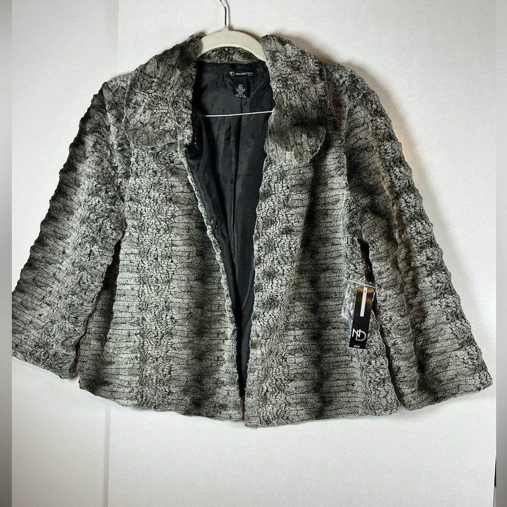 NWT New Directions Charcoal and Light Gray Teddy Jacket A0475